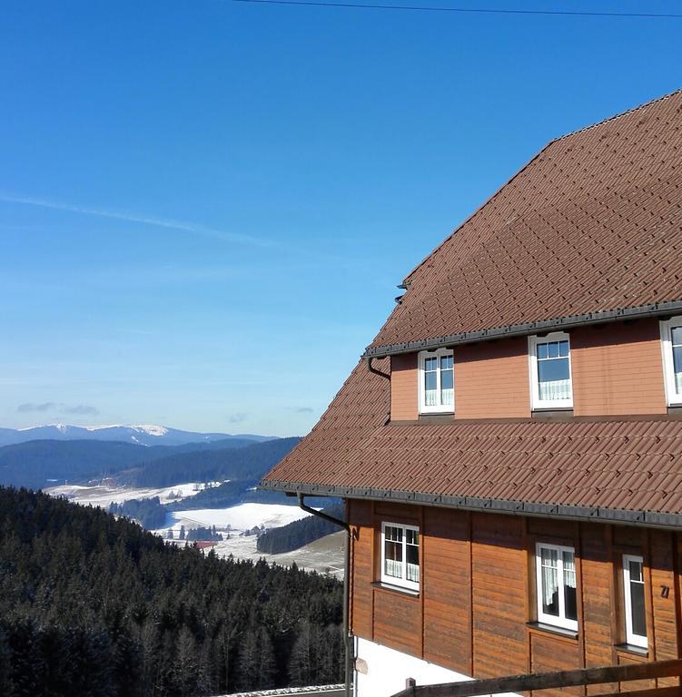 Pension Forsthaus Taele - Das Gaestehaus Vom Schwarzwaldgasthaus Salenhof ทิทิเซ-นอยชตัดท์ ภายนอก รูปภาพ